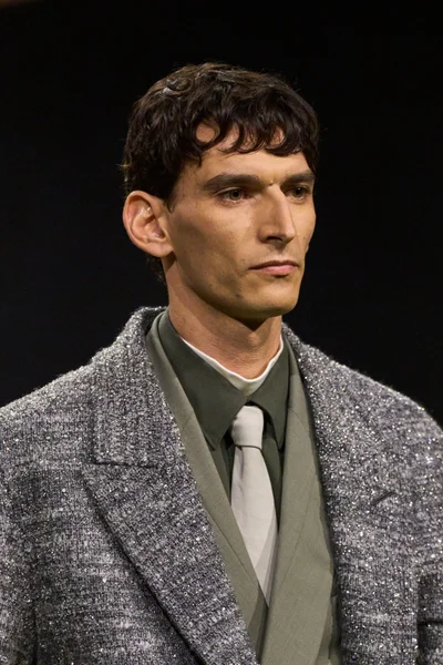 Look 189